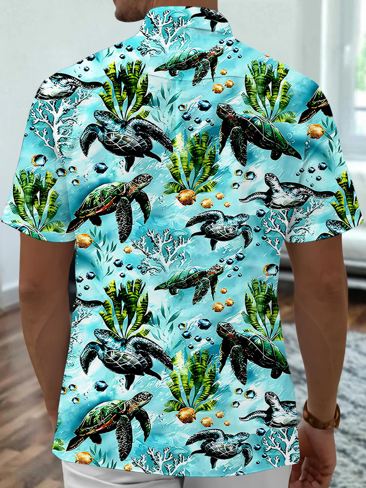 Hawaiian Sea Turtle Men's Pocket Short Sleeve Shirts