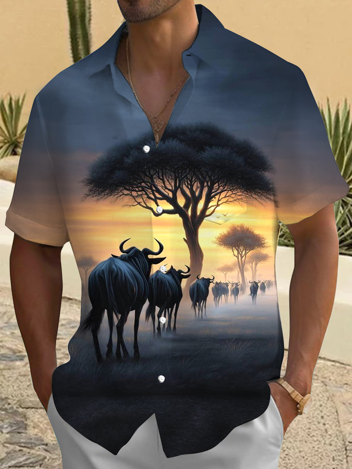 Wildebeest Tree Print Men's Pocket Short Sleeve Shirts