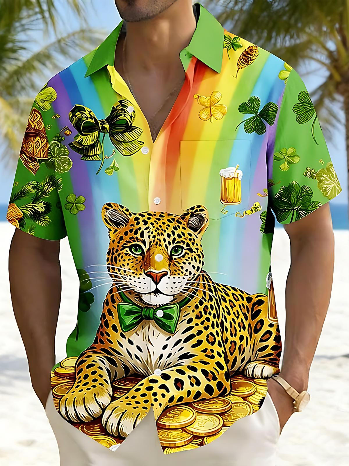 St. Patrick's Day Leopard Clover Print Men's Pocket Short Sleeve Shirts