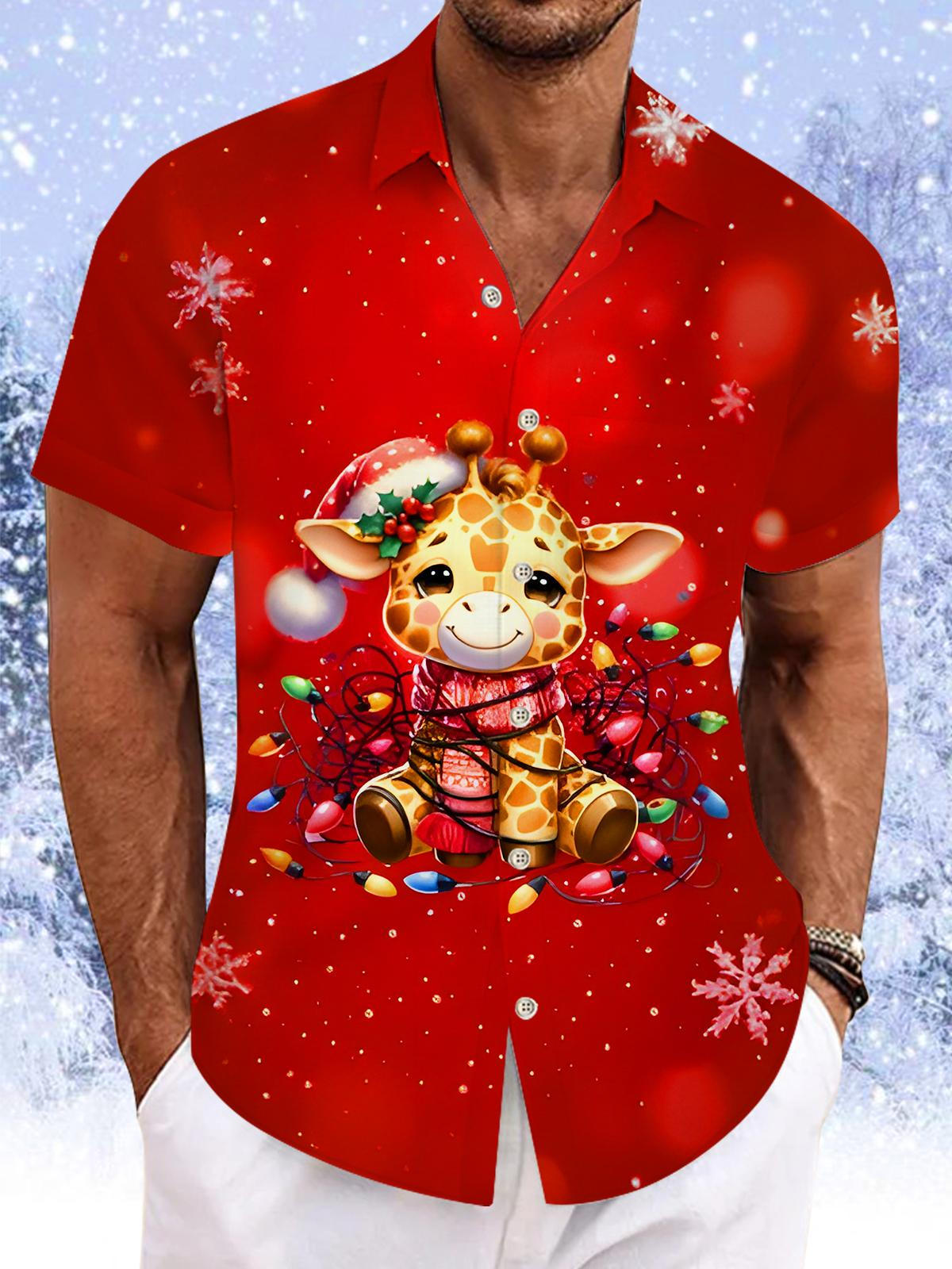 Fun Christmas Lights Snowflakes Giraffe Xmas Men's Pocket Short Sleeve Shirts