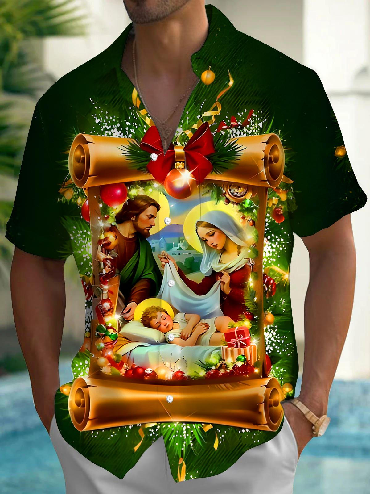Holy Family In Golden Scroll Religious Art Men's Pocket Short Sleeve Shirts