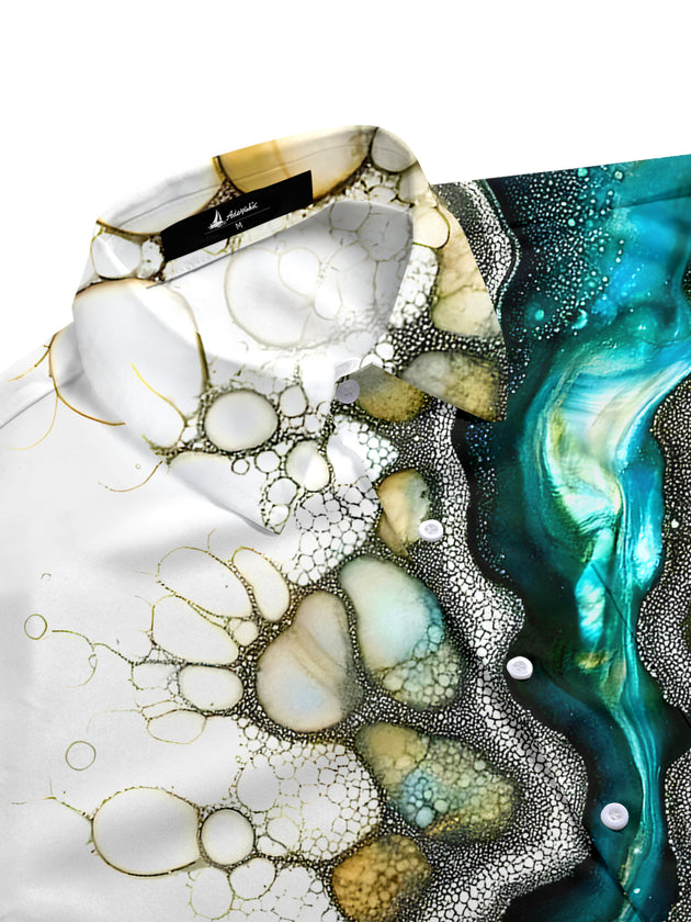 Men geometric print short sleeve shirt side view