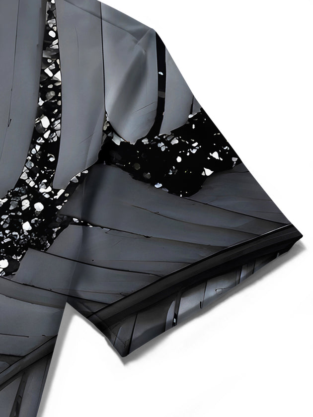 men's Hawaiian shirt close-up short sleeve