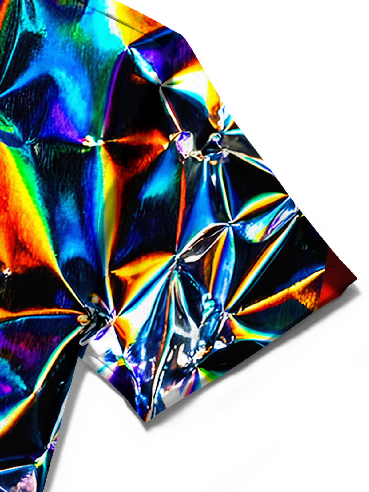 men's geometric pattern short sleeve shirt close-up detail view