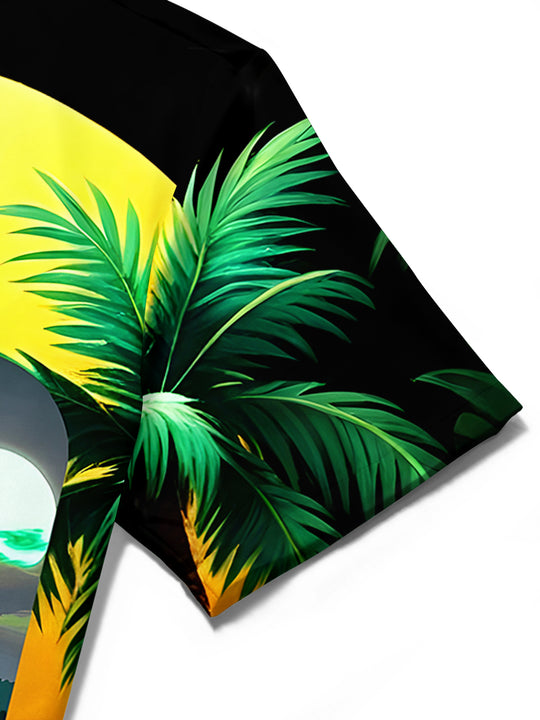 men's Hawaiian shirt close-up short sleeve
