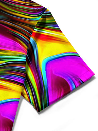 Men abstract print short sleeve shirt close-up craftsmanship detail