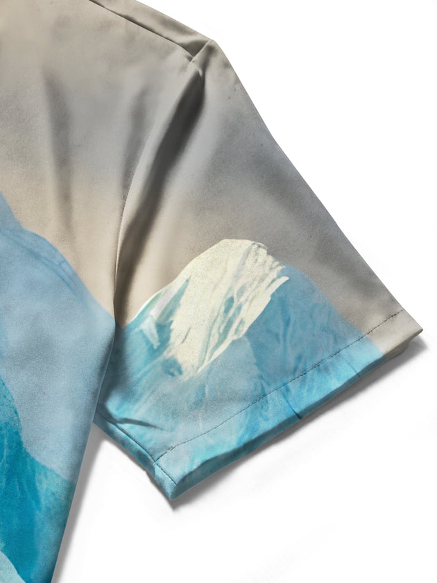 men's printed shirt close-up short sleeve