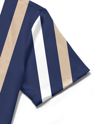 men's printed shirt close-up short sleeve