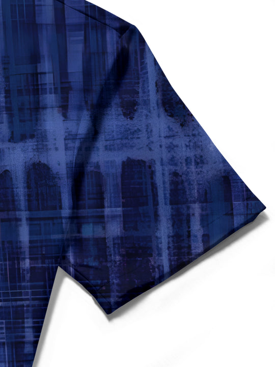 men's printed shirt close-up short sleeve