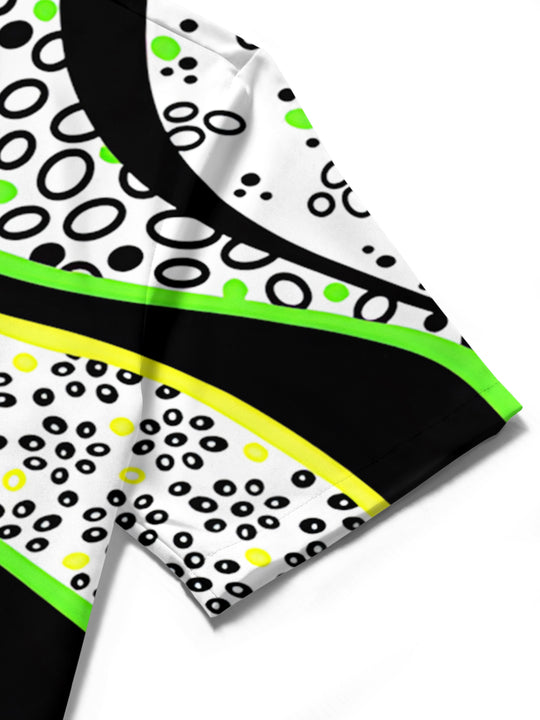 men's printed shirt close-up short sleeve