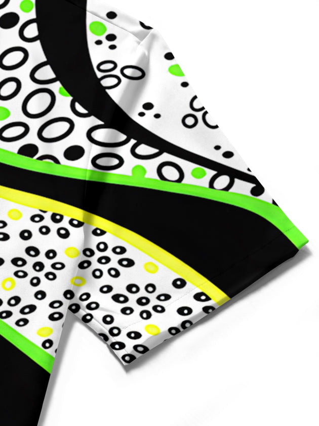 men's printed shirt close-up short sleeve