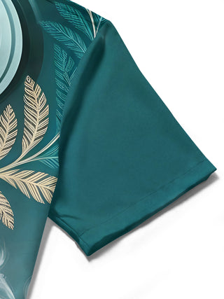 men's printed shirt close-up short sleeve