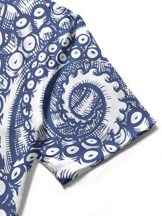 men's Hawaiian shirt close-up short sleeve