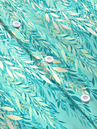 men's printed shirt close-up short sleeve