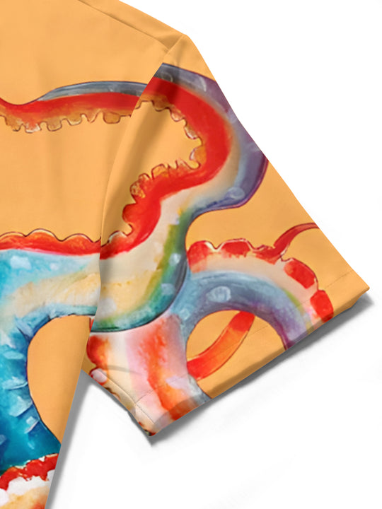 men's Hawaiian shirt close-up short sleeve