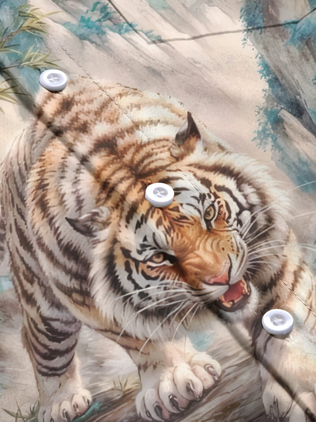 Men's forest tiger print short sleeve shirt close-up detail pocket stitching