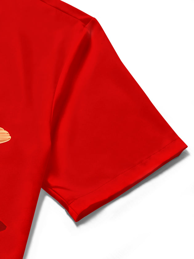 Men's fish print pocket short sleeve shirt close-up of fabric texture and stitching