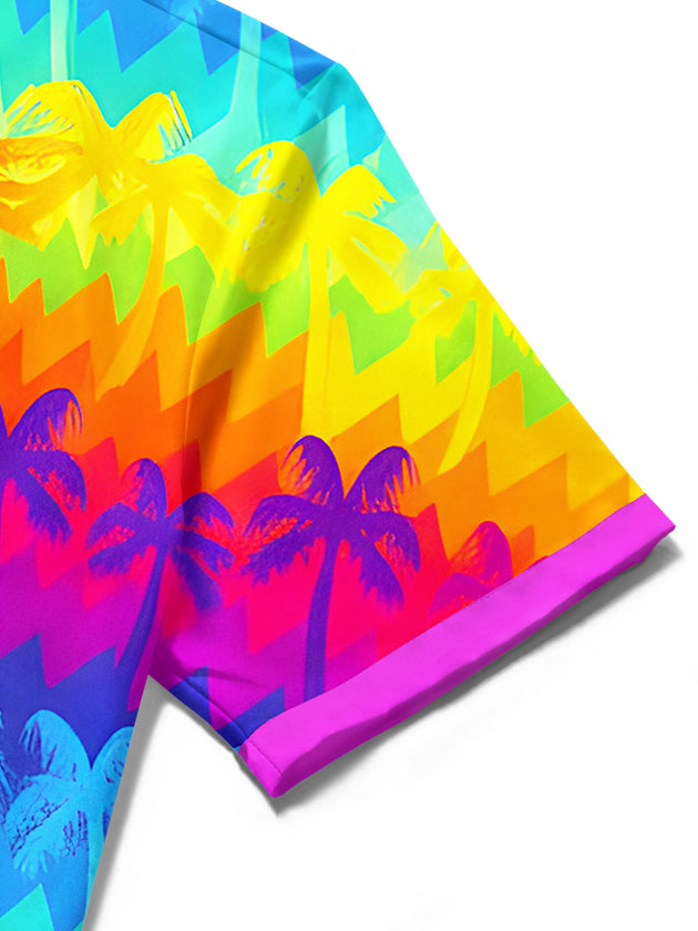 Men's short sleeve Hawaiian shirt close-up detail of coconut tree print and pocket seam
