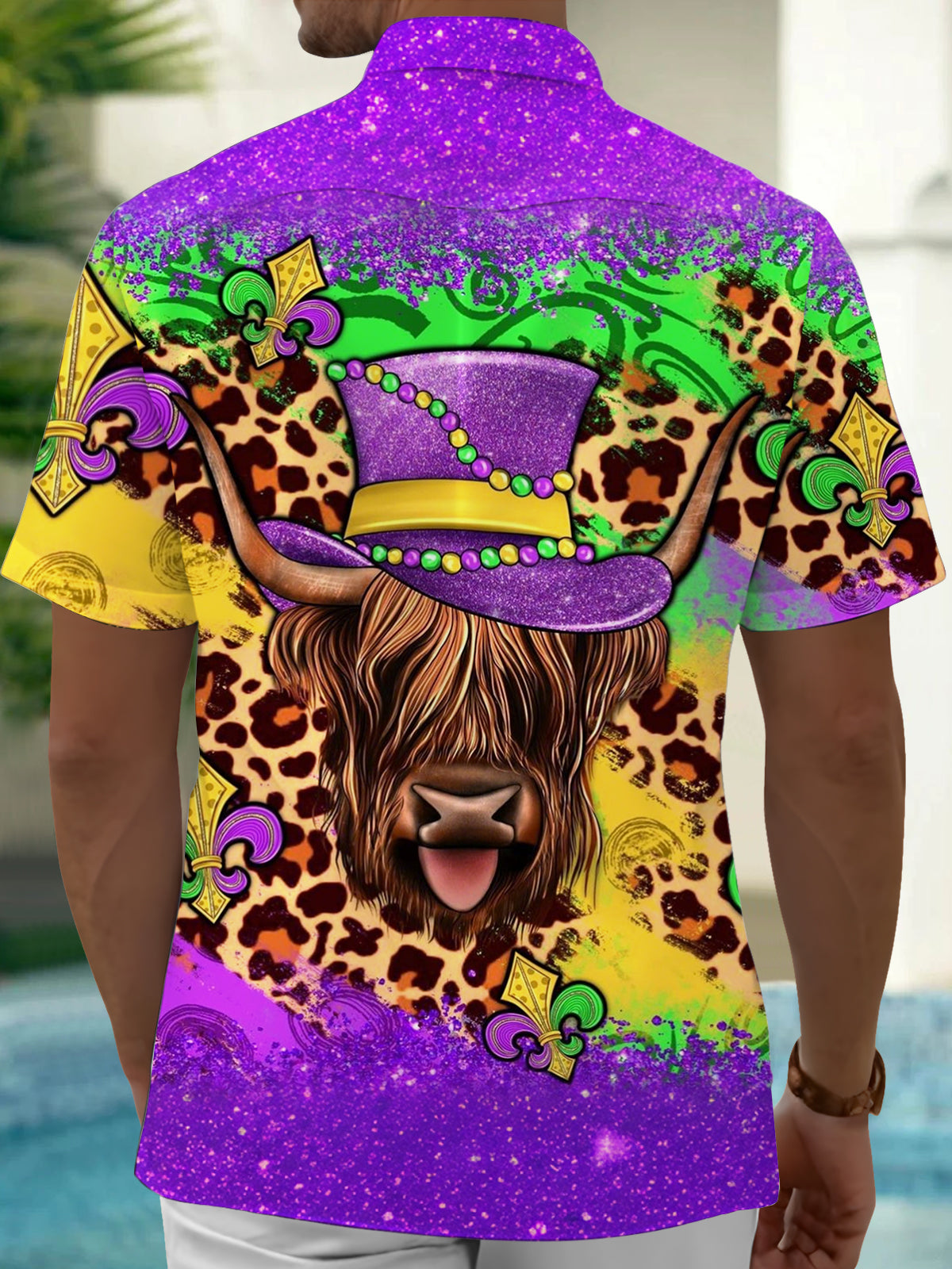Mardi Gras Cow Print Men's Pocket Short Sleeve Shirts