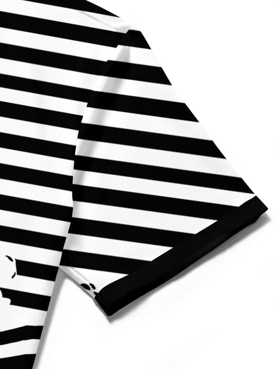 men's printed shirt close-up short sleeve