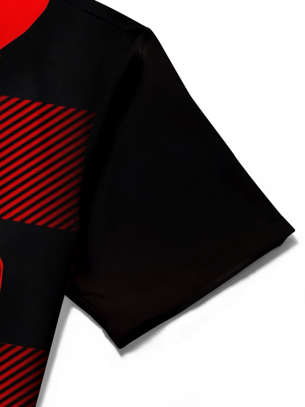 men's printed shirt close-up short sleeve