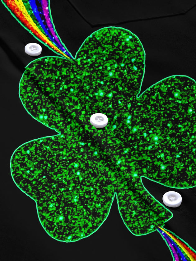 Rainbow Clover Print Men's Pocket Short Sleeve Shirts