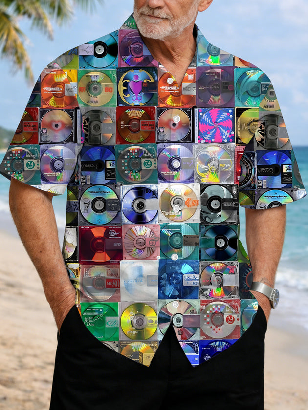 Men's short sleeve printed pocket shirt front view