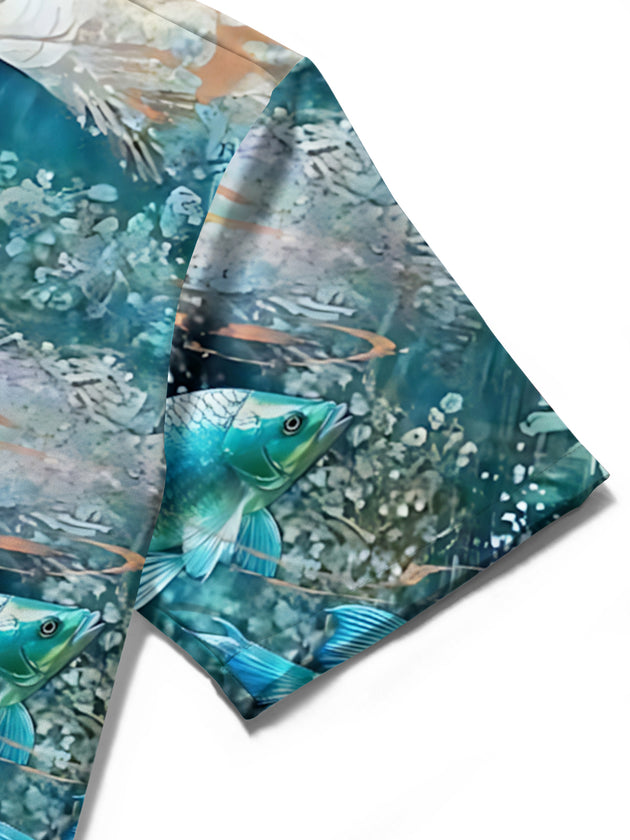 men's printed shirt close-up short sleeve