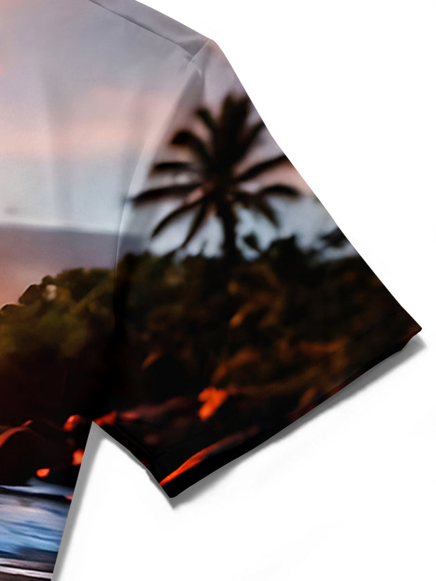 men's Hawaiian shirt close-up short sleeve
