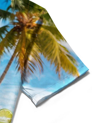men's Hawaiian shirt close-up short sleeve