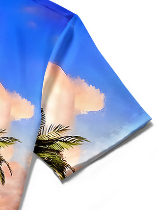 men's Hawaiian shirt close-up short sleeve