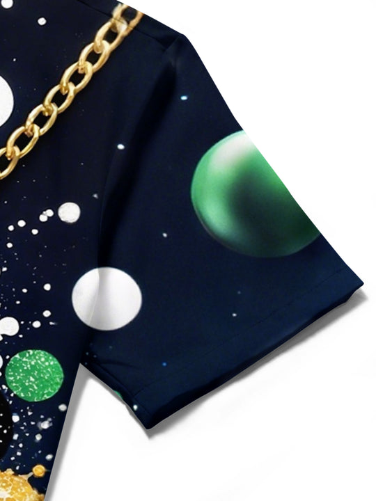 men's printed shirt close-up short sleeve
