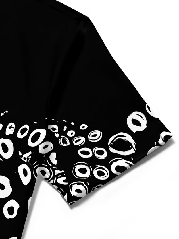 men's Hawaiian shirt close-up short sleeve