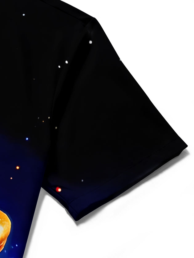men's printed shirt close-up short sleeve