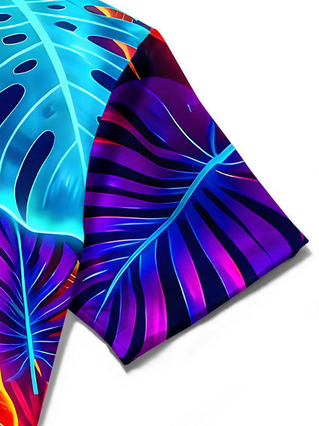 men's Hawaiian shirt close-up short sleeve