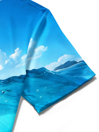 men's Hawaiian shirt close-up short sleeve