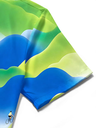 men's printed shirt close-up short sleeve