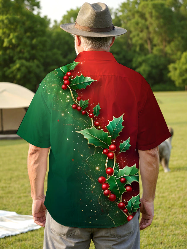 Christmas Holly Berry Print Men's Pocket Short Sleeve Shirts