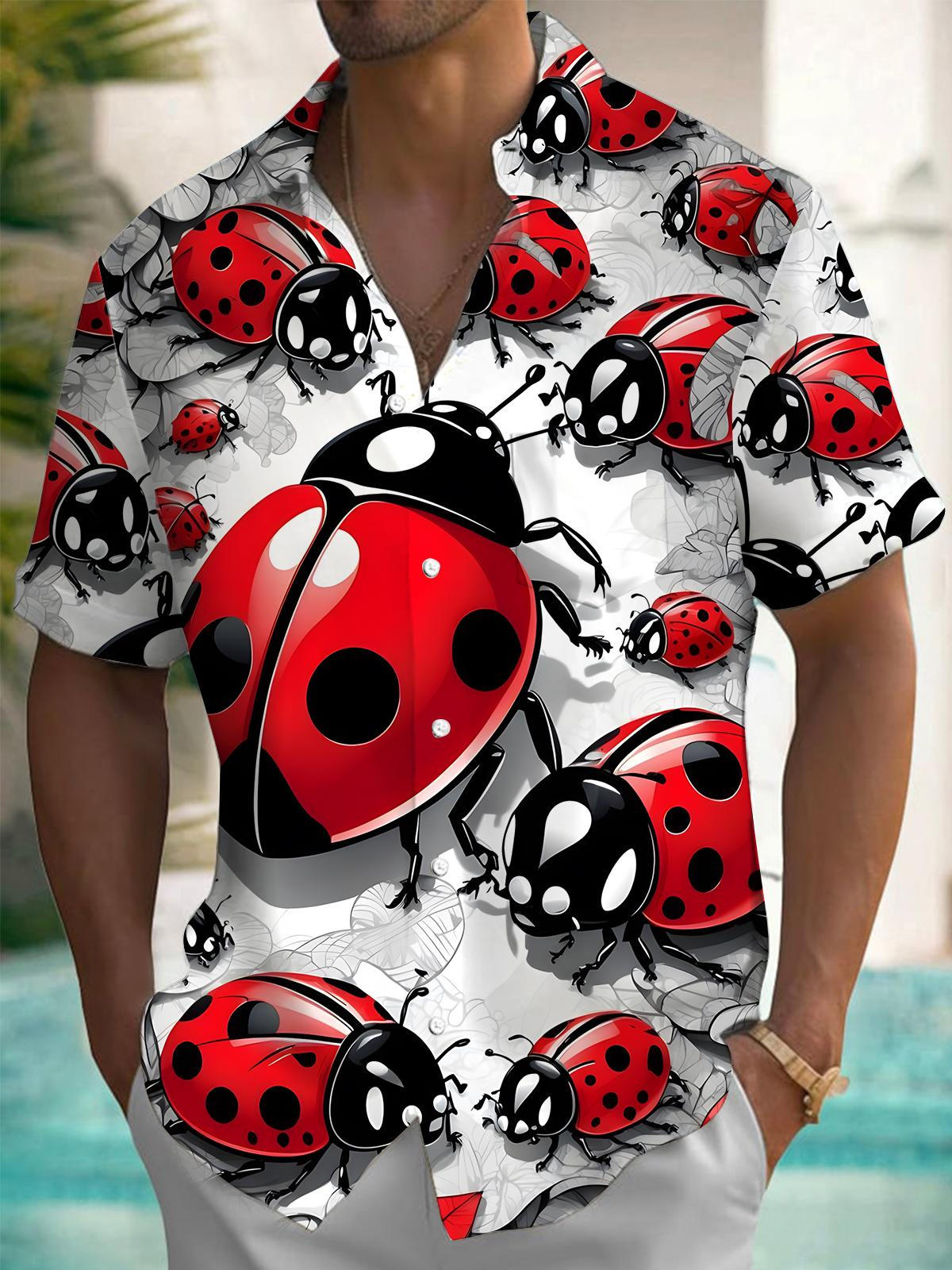 Ladybug Print Men's Pocket Short Sleeve Shirts