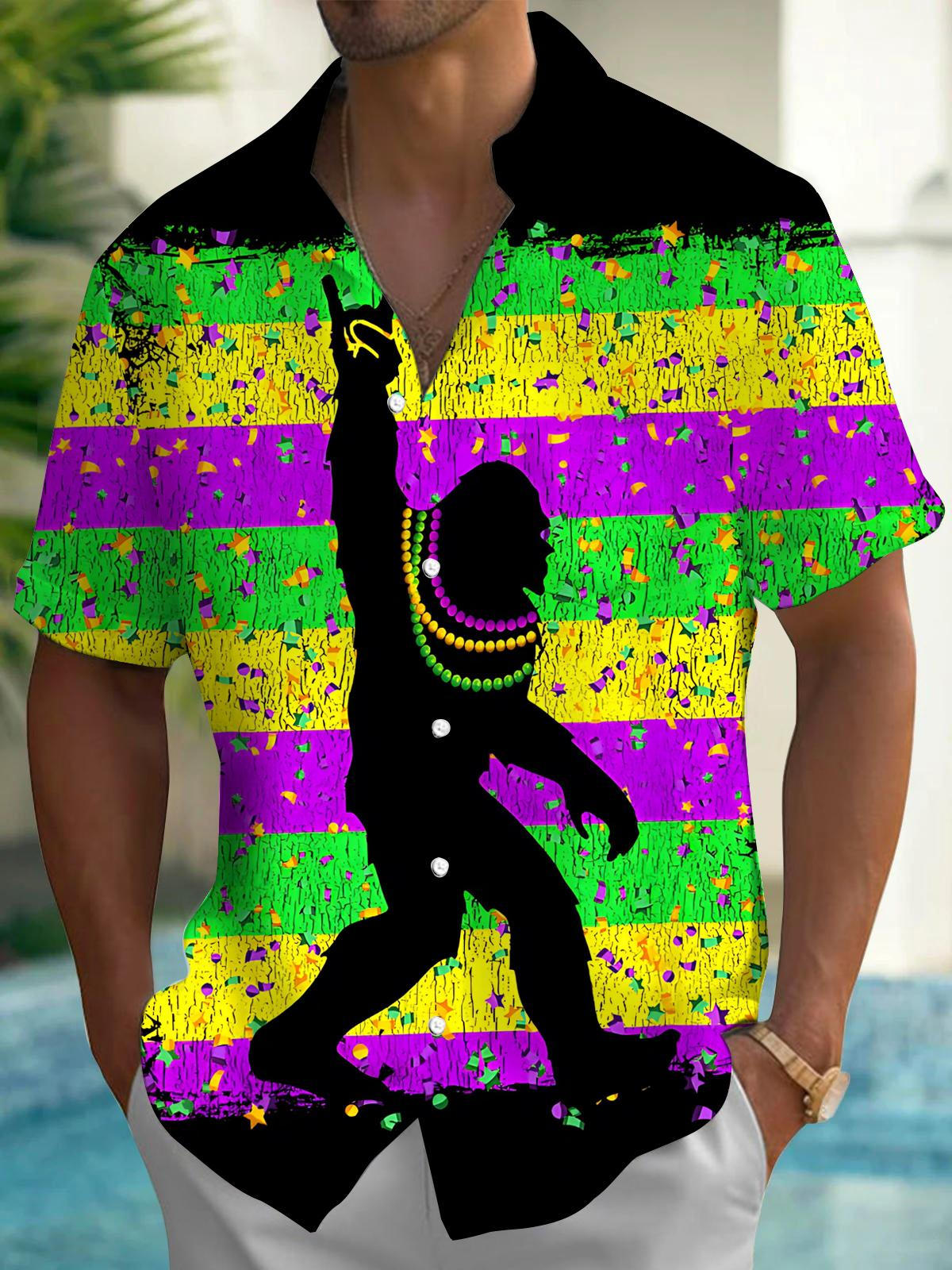 Mardi Gras Bigfoot Print Men's Pocket Short Sleeve Shirts