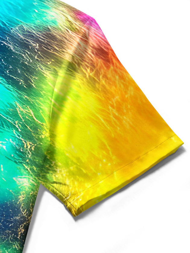 men's Hawaiian shirt close-up short sleeve
