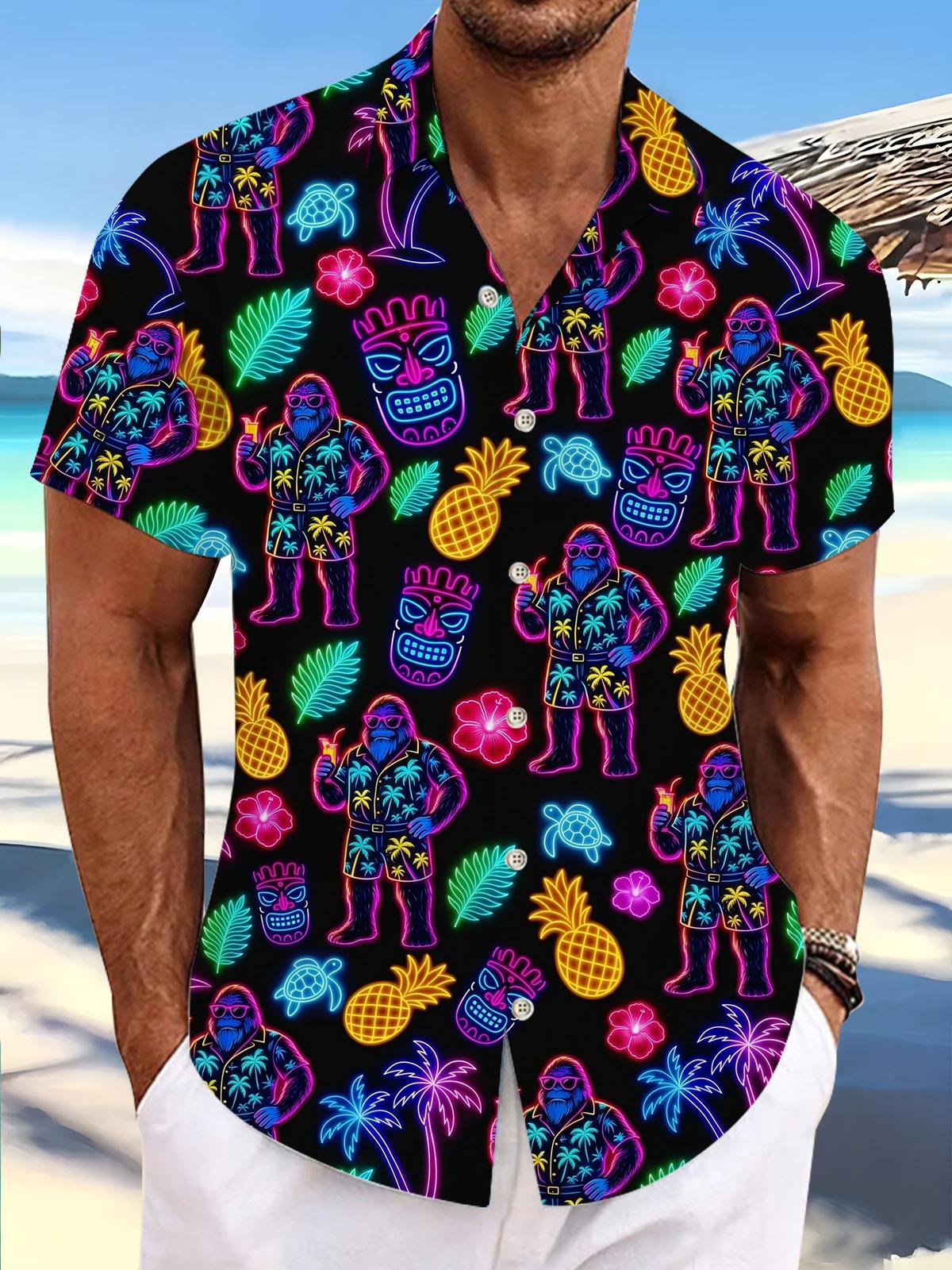 Hawaiian Tiki Bigfoot Pineapple Print Men's Pocket Short Sleeve Shirts