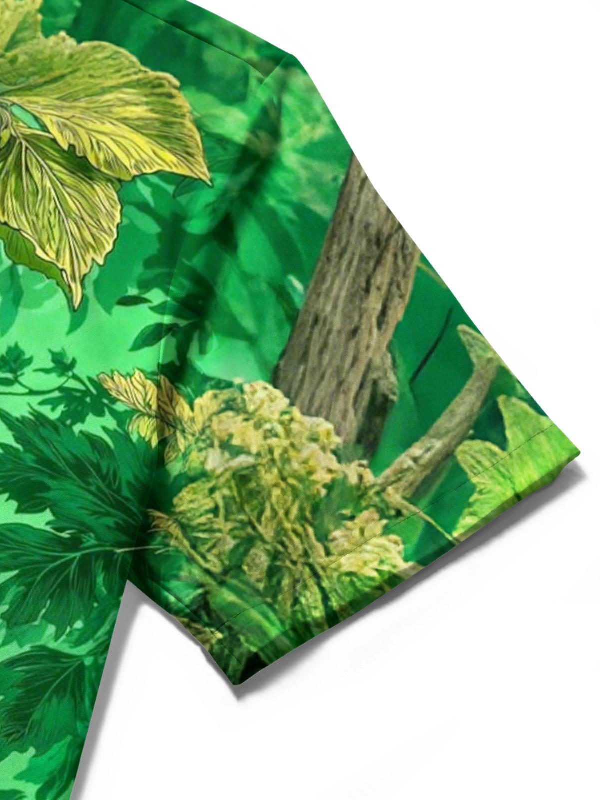 men's printed shirt close-up short sleeve