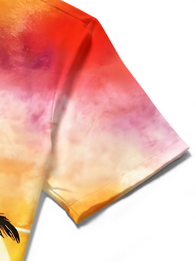 men's Hawaiian shirt close-up short sleeve
