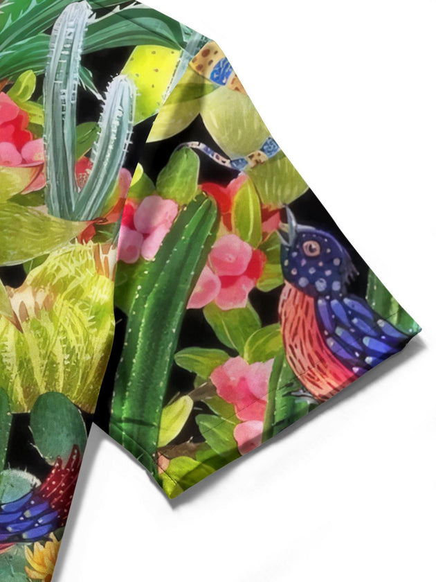 men's printed shirt close-up short sleeve
