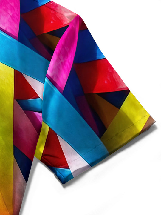 men's printed shirt close-up short sleeve