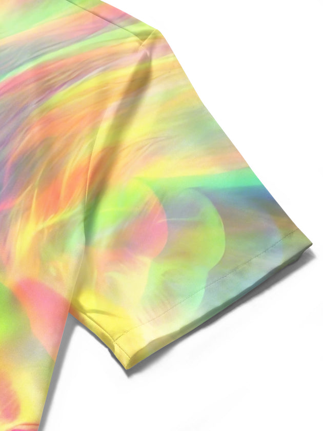 Men's gradient lion print short sleeve shirt close-up detail of fabric texture