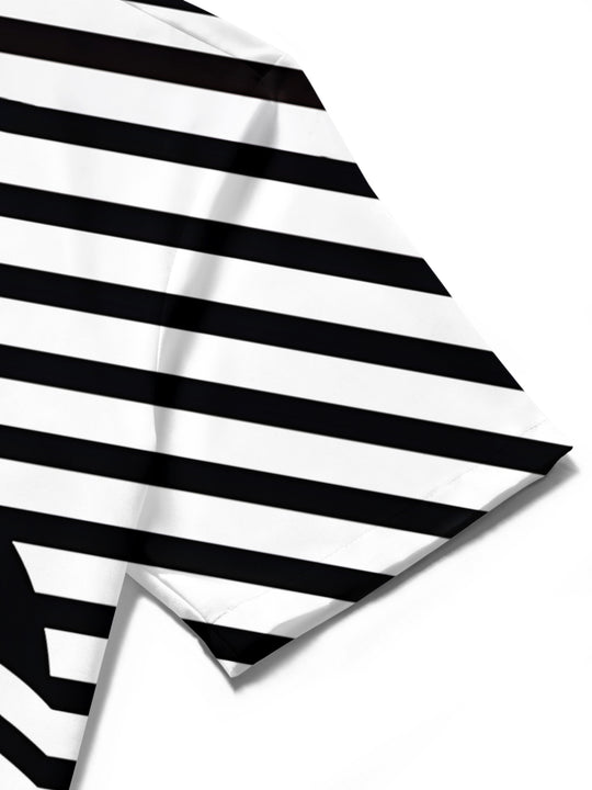 men's printed shirt close-up short sleeve