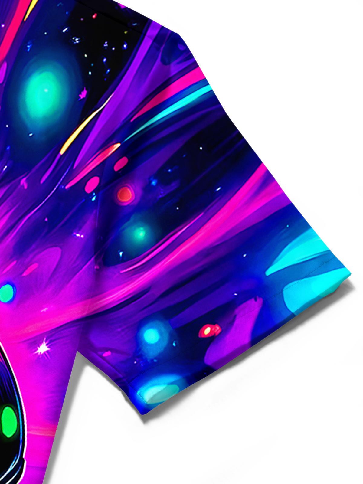 men's printed shirt close-up short sleeve