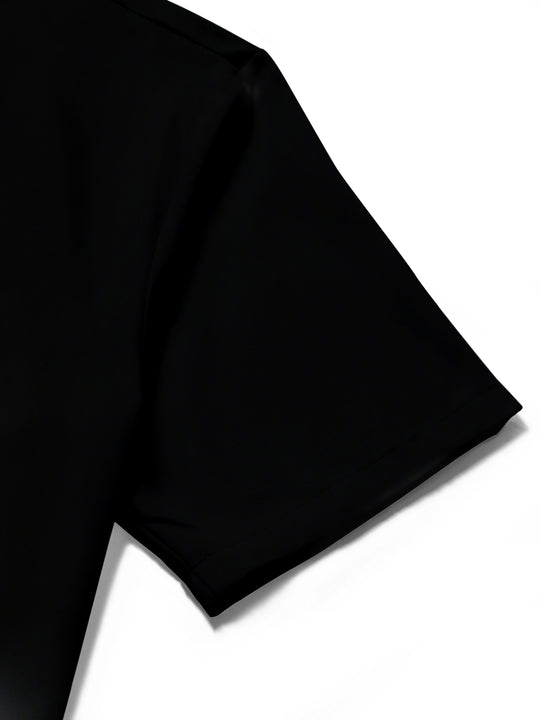 men's printed shirt close-up short sleeve